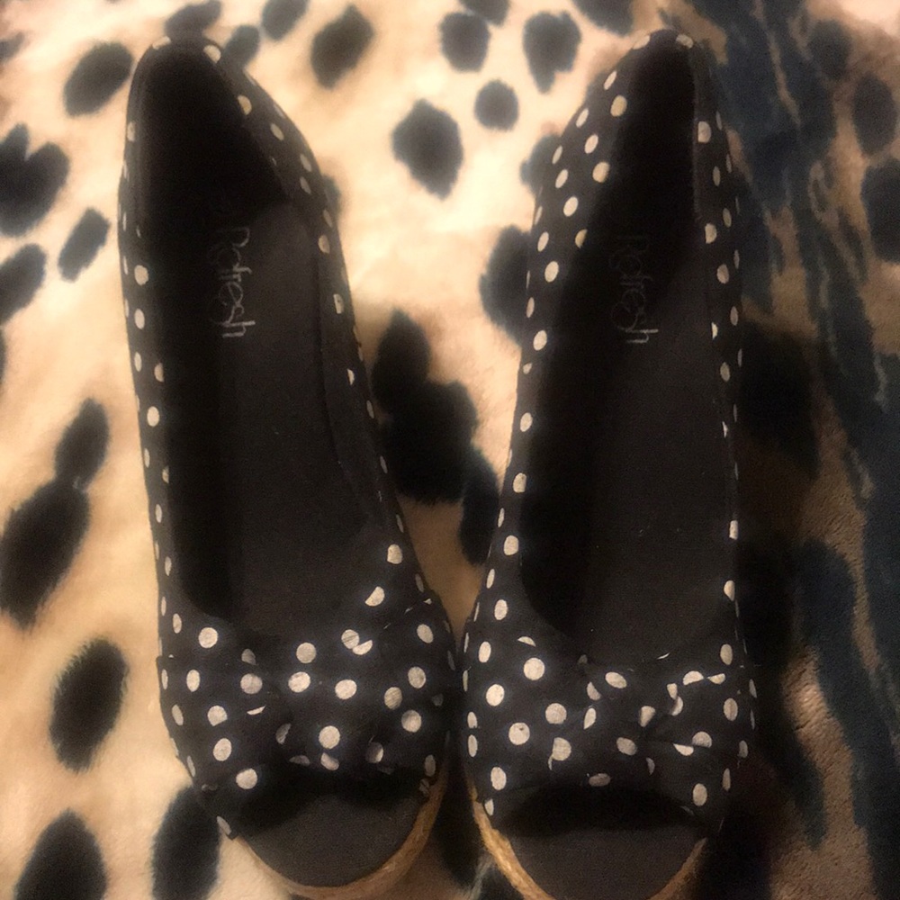 Polka dots wedge heels